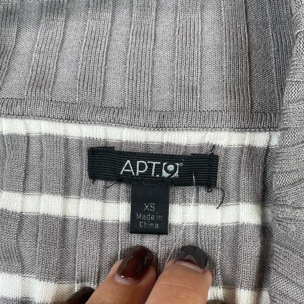 Apt. 1 Grey white striped off the shoulder sweater stretch xs twee - Picture 2 of 4